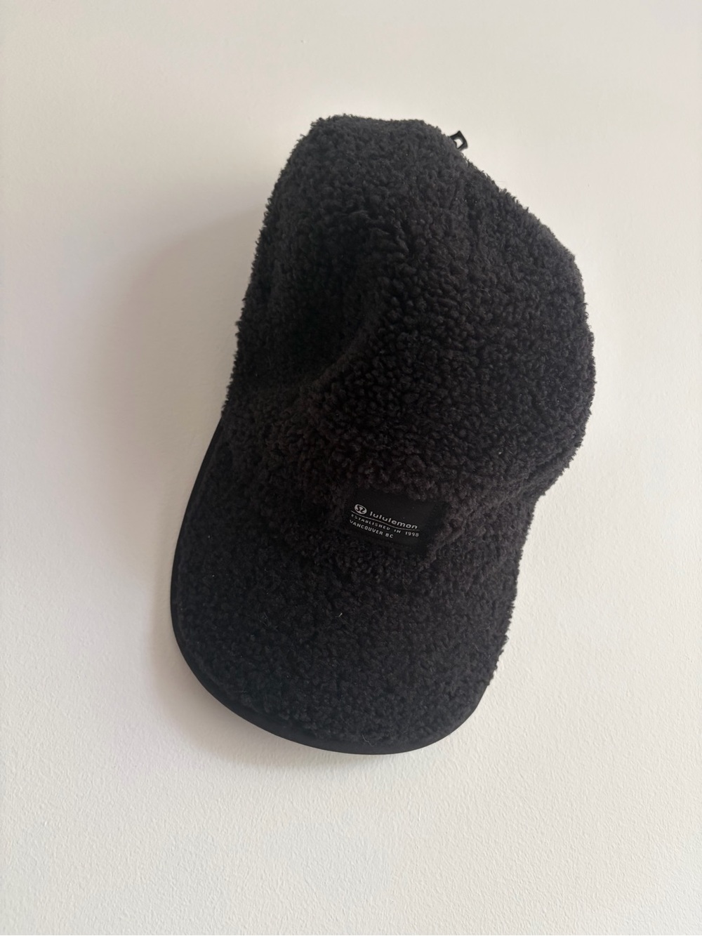 Lululemon Sherpa baseball hat